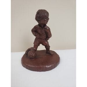 Red Mill Biersdorfer Soccer Boy Sculpture Figurine #400 Lil Leaguer 36 DAVIS
